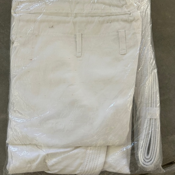 Men’s White Jiu-Jitsu Gi - Premium Edition - Picture 2 of 3